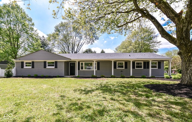 7118 Mikesell Dr, Indianapolis, IN 46260 - single story home with a front yard
