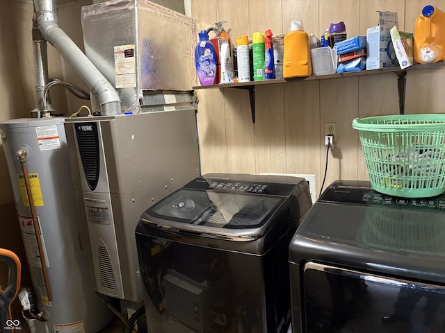 400-416 S Pennsylvania St, Greenfield, IN 46140 - washroom featuring independent washer and dryer, gas water heater, and heating unit