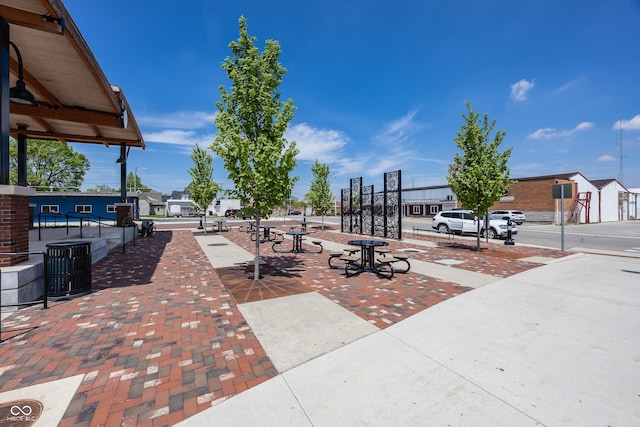 400-416 S Pennsylvania St, Greenfield, IN 46140 - view of patio / terrace featuring cooling unit