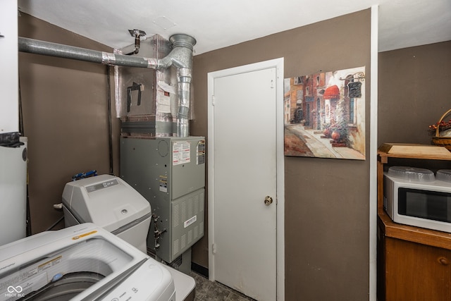 400-416 S Pennsylvania St, Greenfield, IN 46140 - washroom with independent washer and dryer
