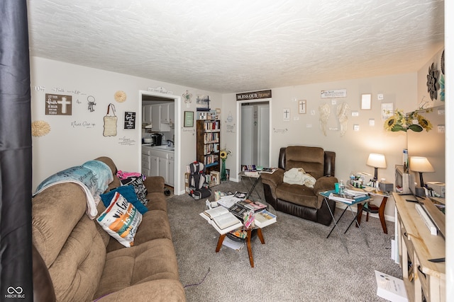 400-416 S Pennsylvania St, Greenfield, IN 46140 - carpeted living room with a textured ceiling