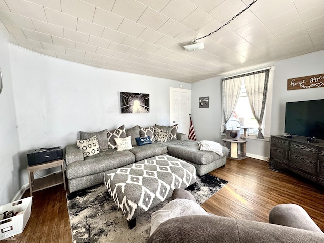 205 E Washington St, Roachdale, IN 46172 - living room with wood finished floors and baseboards