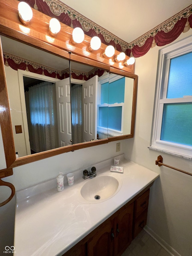 1949 Shenandoah Pl, Indianapolis, IN 46229 - bathroom featuring vanity