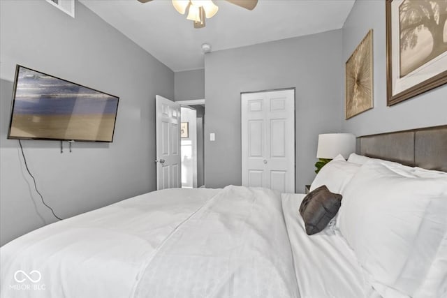 3818 Central Ave, Indianapolis, IN 46205 - bedroom featuring a closet and a ceiling fan