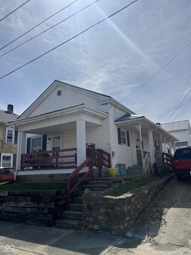 view of front facade featuring covered porch