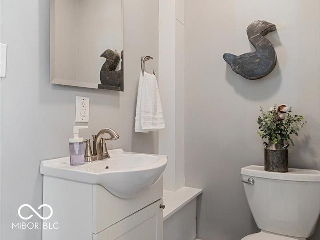 923 S State Ave, Indianapolis, IN 46203 - bathroom with toilet and vanity