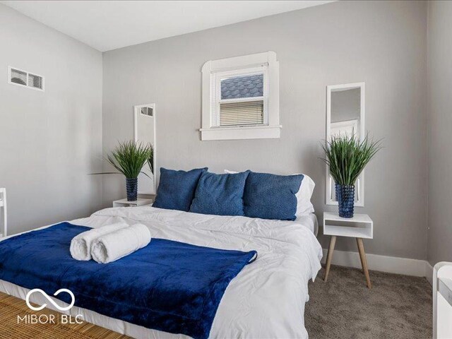 923 S State Ave, Indianapolis, IN 46203 - carpeted bedroom with baseboards