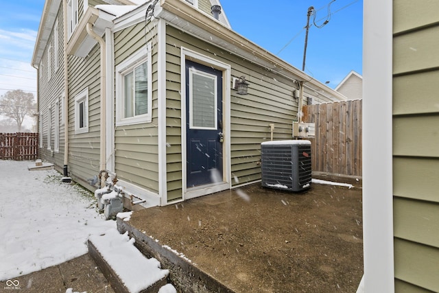923 S State Ave, Indianapolis, IN 46203 - view of home's exterior with central air condition unit and fence