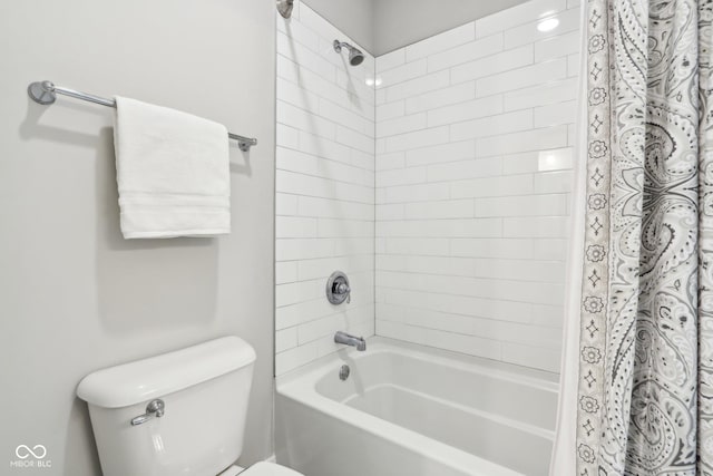 9155 Kerwood Dr, Indianapolis, IN 46240 - full bathroom featuring shower / bath combo with shower curtain and toilet