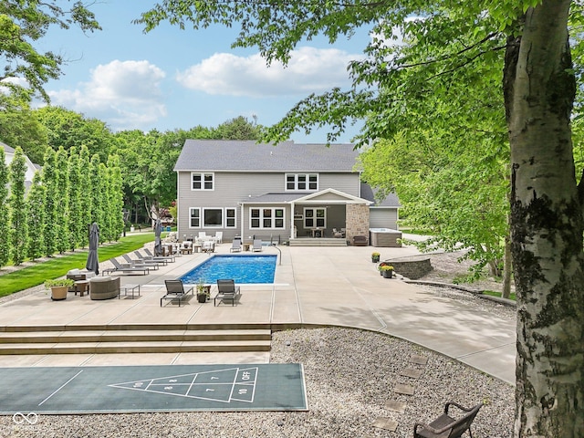 9155 Kerwood Dr, Indianapolis, IN 46240 - swimming pool with shuffleboard and a patio area