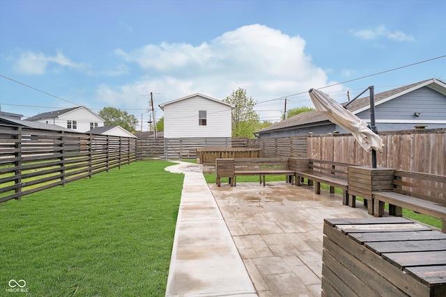 1009 Harrison St, Indianapolis, IN 46202 - view of yard with a patio
