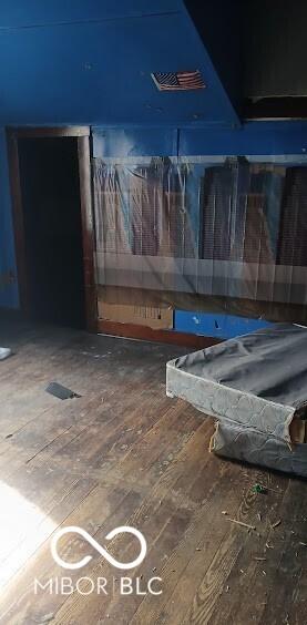 detailed view of wood finished floors