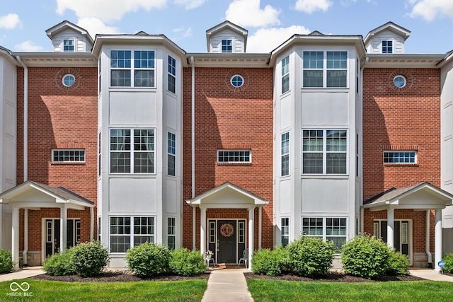 863 N Park Trail Dr, Carmel, IN 46032 - multi unit property featuring brick siding