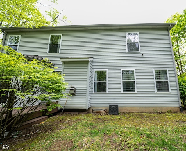 1334 Legacy Ct, Indianapolis, IN 46234 - rear view of property with a yard
