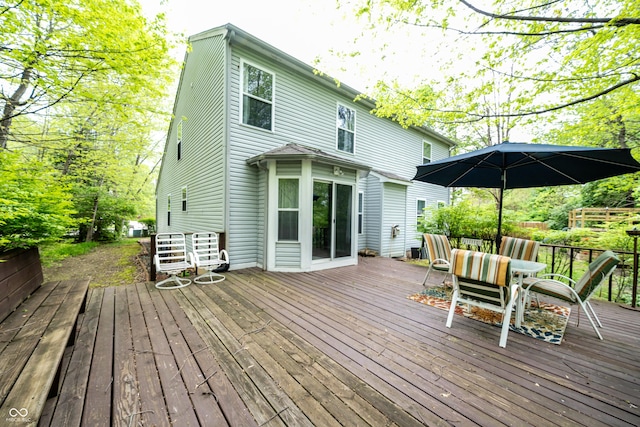 1334 Legacy Ct, Indianapolis, IN 46234 - deck with outdoor dining area