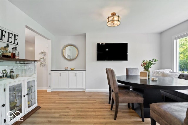 10444 Collingswood Ln, Fishers, IN 46037 - dining room with light wood finished floors and baseboards