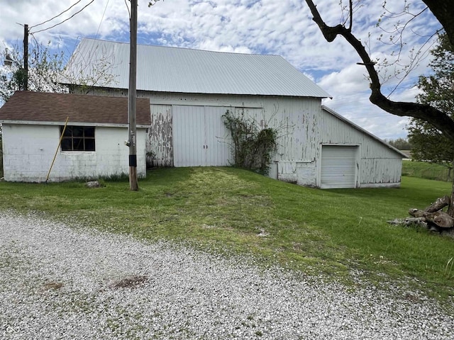 1345 E County Road 300 S, New Castle, IN 47362 - view of outbuilding featuring an outbuilding and driveway