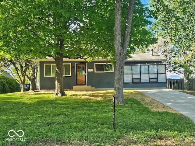706 Alexander St, Greenwood, IN 46143 - view of front of house