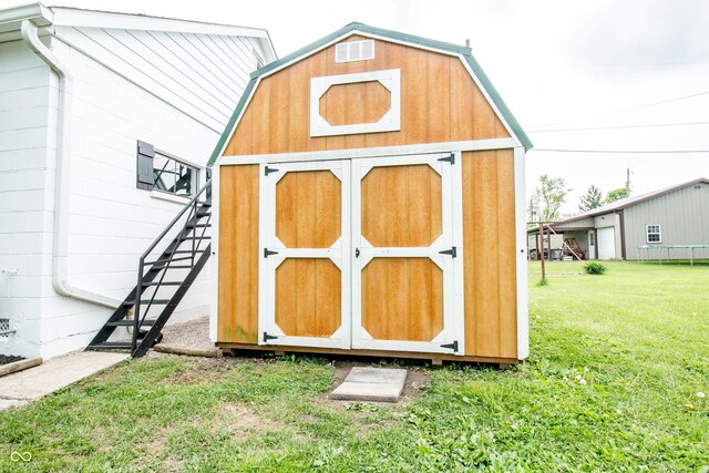 648 Market St, Hope, IN 47246 - view of shed