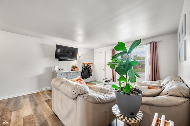 5120 Apache Ct, Columbus, IN 47203 - living area featuring light wood-style floors