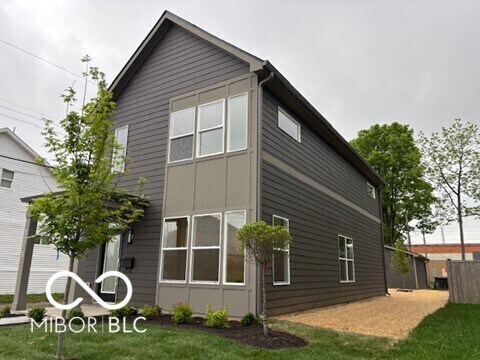 1215 Herbert St, Indianapolis, IN 46202 - photo 1
