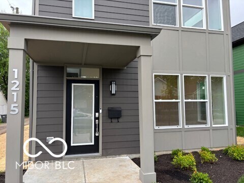 1215 Herbert St, Indianapolis, IN 46202 - photo 3