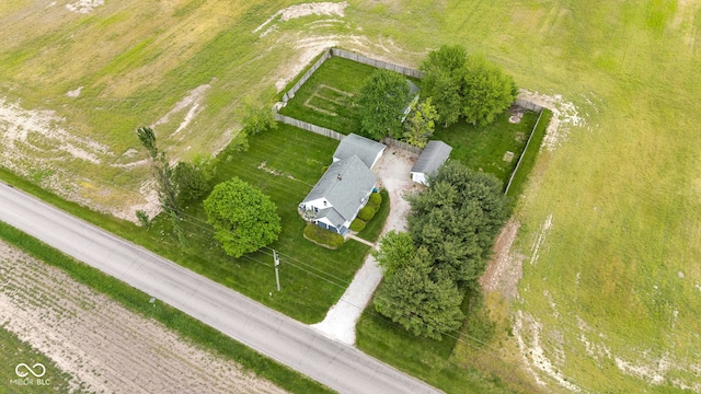 aerial view of property and surrounding area