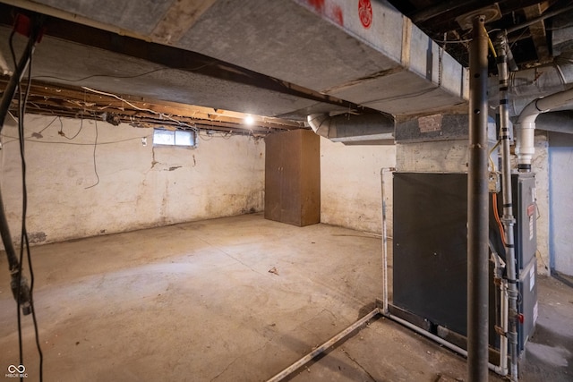 view of unfinished basement