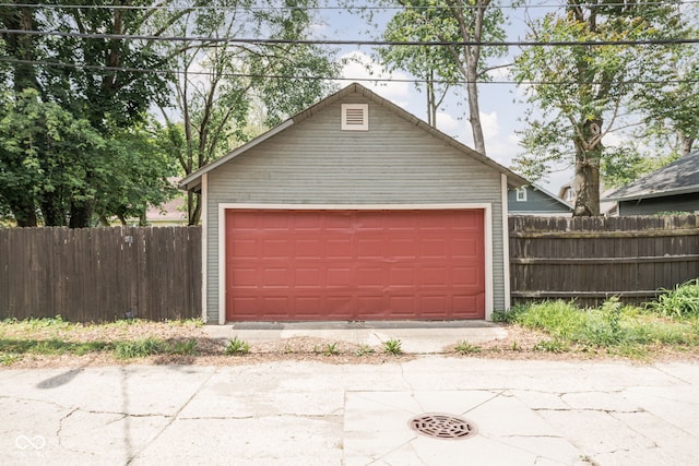 6159 Broadway St, Indianapolis, IN 46220 - detached garage featuring fence