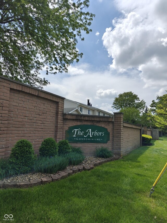 7642 Lancer Ln, Lawrence, IN 46226 - community / neighborhood sign with a lawn