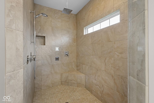 888 Westcreek Dr, Columbus, IN 47201 - full bathroom featuring tiled shower