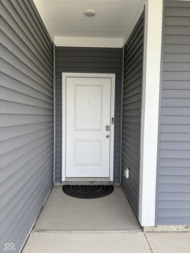 1380 Fairmount Dr, Greenfield, IN 46140 - view of doorway to property