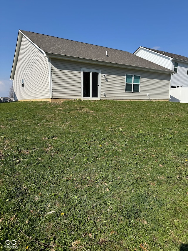 142 Winding Brook Way, Pendleton, IN 46064 - back of property with a yard