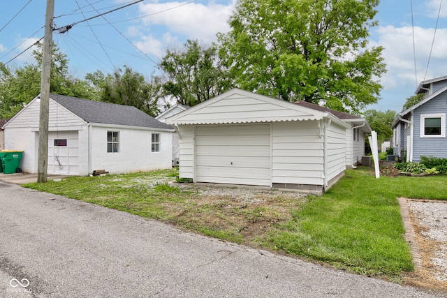 4956 W 11th St, Speedway, IN 46224 - view of detached garage
