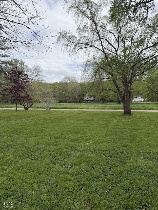 253 Riverwood Dr, Noblesville, IN 46062