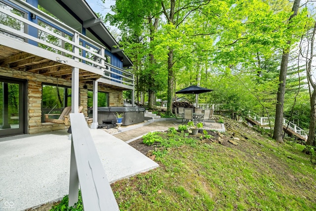 7753 Ivy Dr, Nineveh, IN 46164 - view of yard featuring a patio and a hot tub