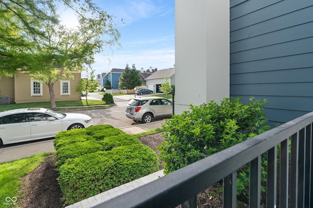 view of yard with a residential view