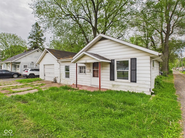 29 E Pine St, Anderson, IN 46012 - view of front of house