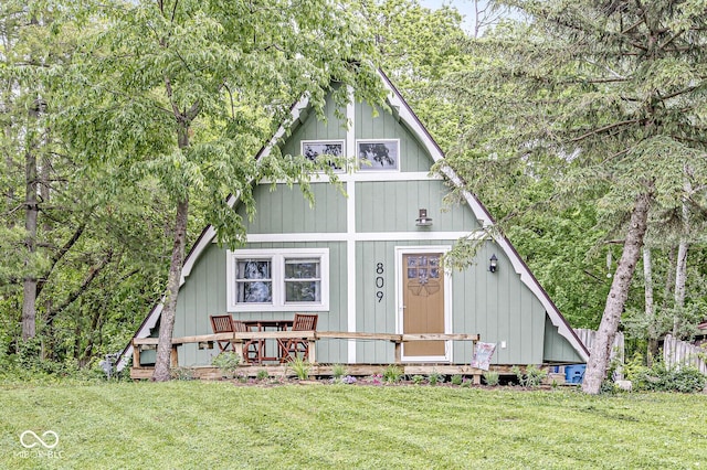 809 Iron Bridge Rd, Cicero, IN 46034 - a-frame home with a front yard