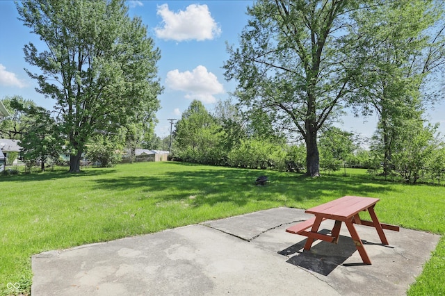 633 Park Dr, Greenwood, IN 46143 - photo 21