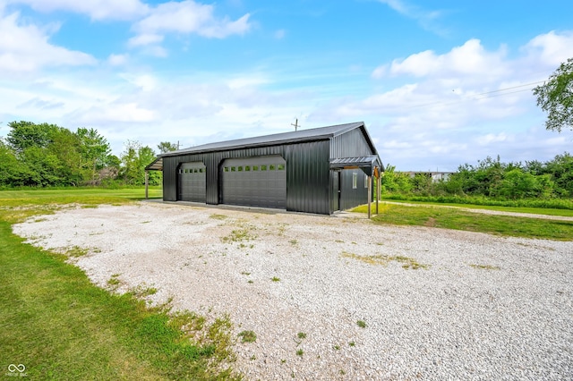 141 W 10th St, Seymour, IN 47274 - view of detached garage
