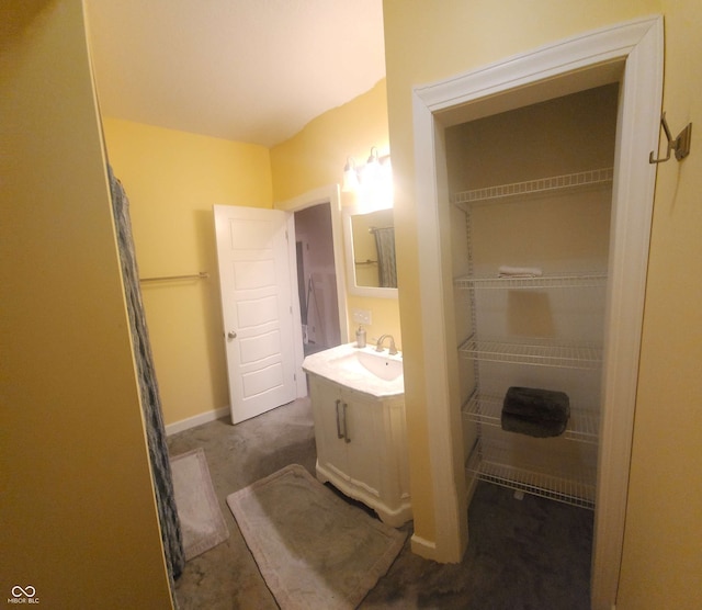 5415 S Chalmers Ct, Bloomington, IN 47403 - bathroom with vanity