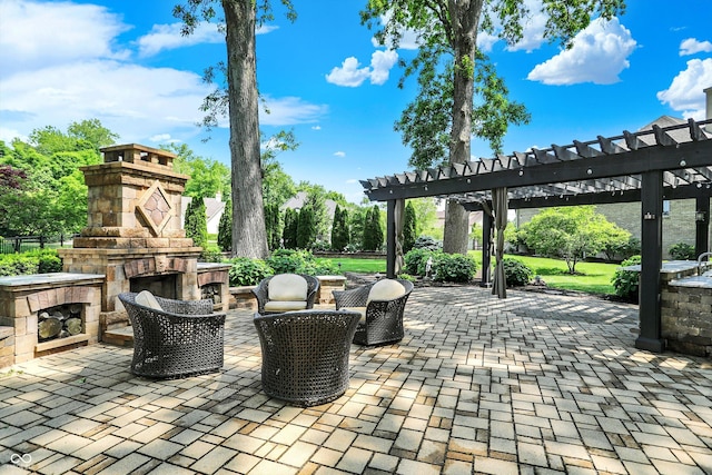 8905 Stonebriar Dr, Indianapolis, IN 46259 - photo 4