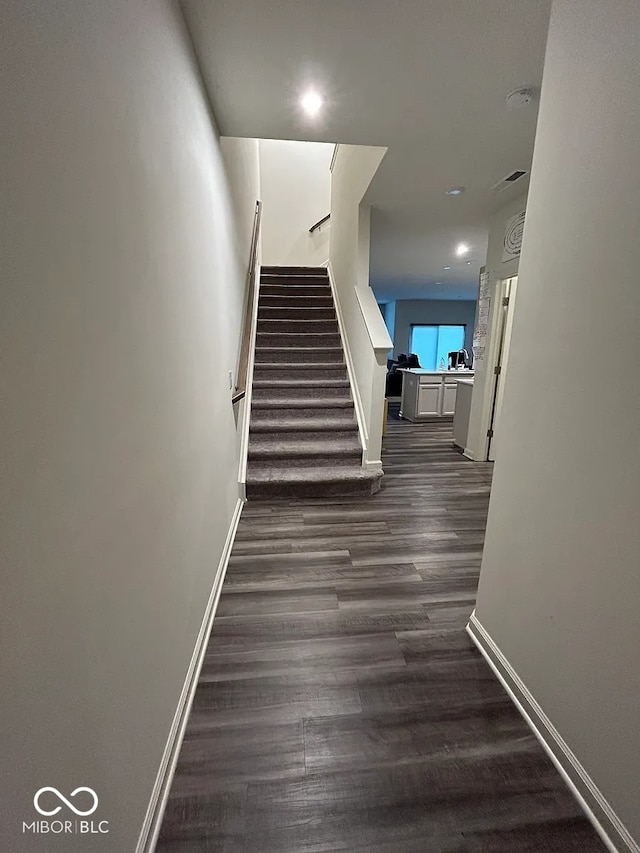 13460 Dewpoint Ln, Fishers, IN 46037 - stairway featuring wood finished floors, baseboards, and recessed lighting