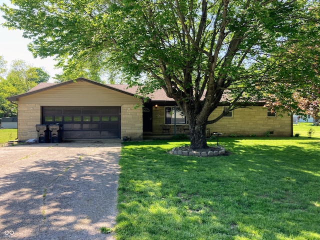 8410 Woodlawn Dr, Martinsville, IN 46151 - photo 1