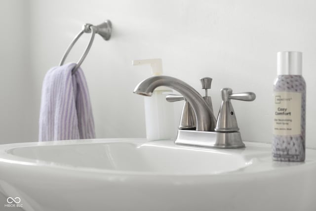 2336 Sycamore St, Columbus, IN 47201 - bathroom view of a sink