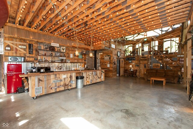 7730 Bear Creek Rd, Morgantown, IN 46160 - view of garage