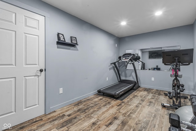 952 Workington Cir, Westfield, IN 46074 - exercise room featuring wood finished floors and recessed lighting