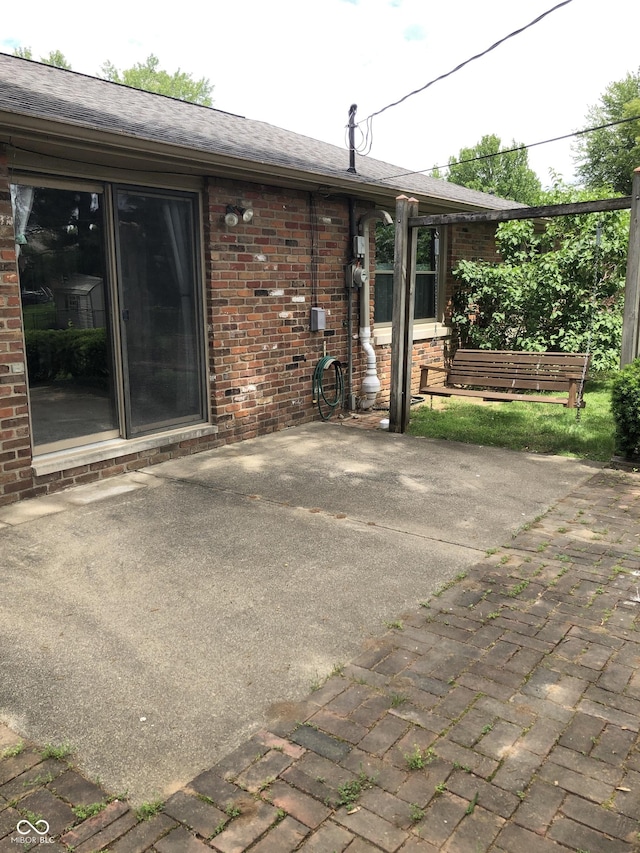 3619 31st St, Columbus, IN 47203 - view of patio