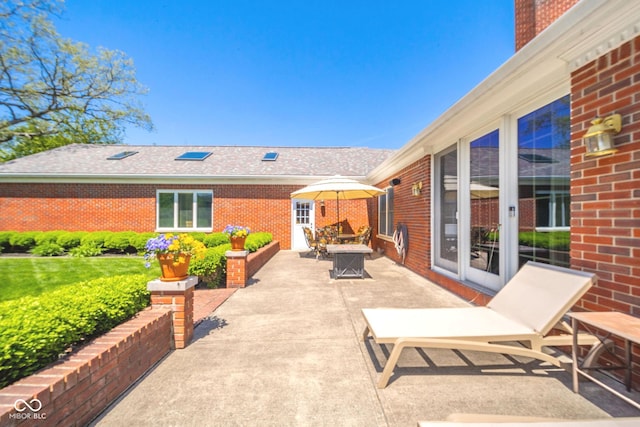 1105 Deer Creek Dr, Anderson, IN 46011 - view of patio